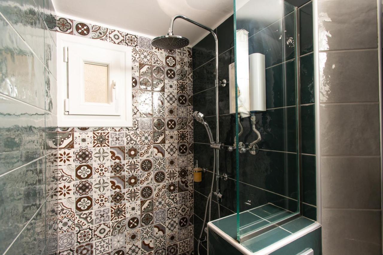 Downtown Luxury Boutique Suites : The Red Suite Salonicco Esterno foto